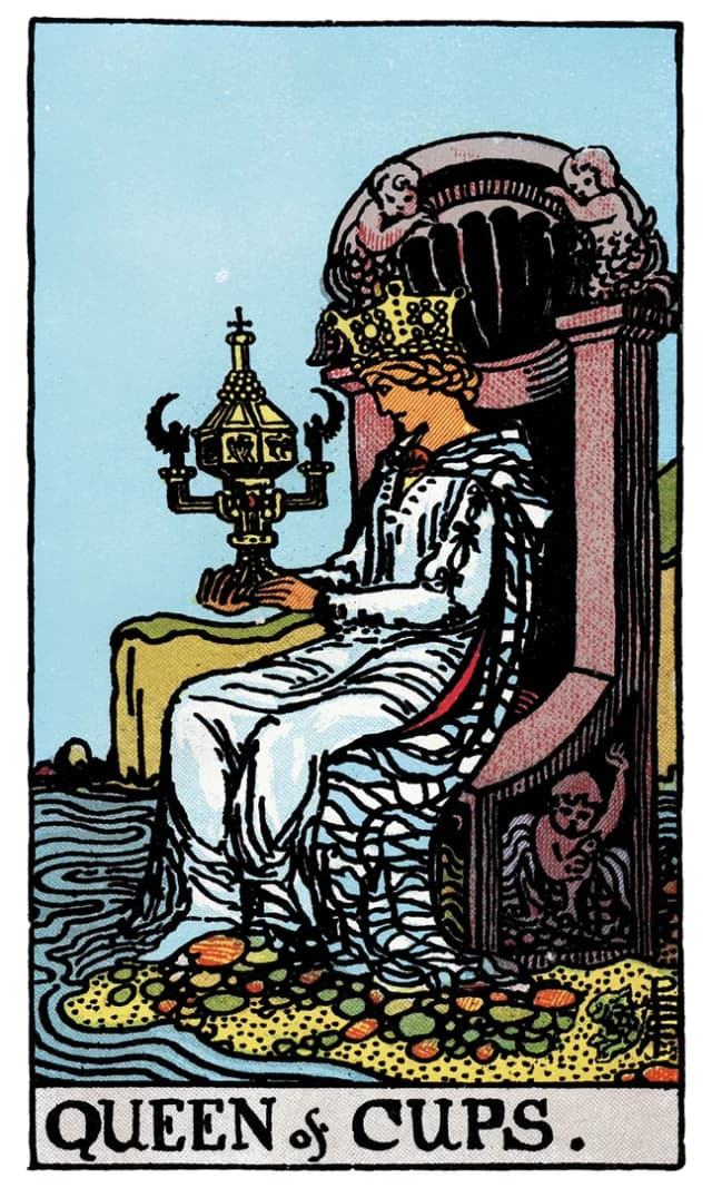 Kupa Kraliçesi Tarot Kartı